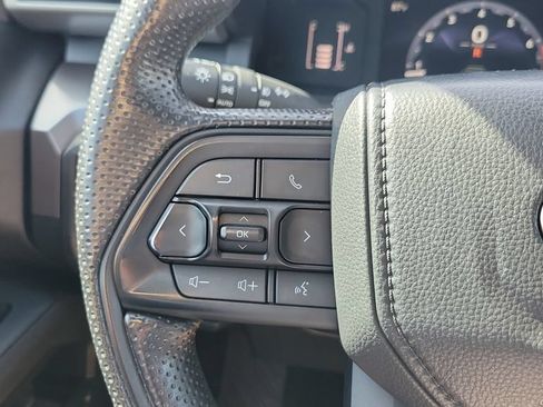 Certified 2024 Toyota Tacoma SR5 AWD/4WD image 20
