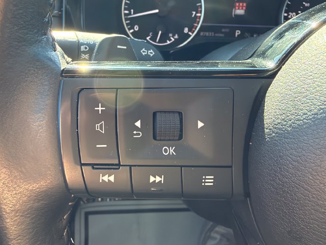 Used 2023 Nissan Pathfinder SL AWD/4WD image 21
