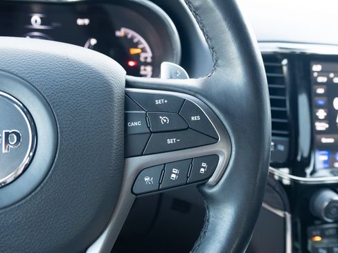 Used 2020 Jeep Grand Cherokee Limited X AWD/4WD image 8