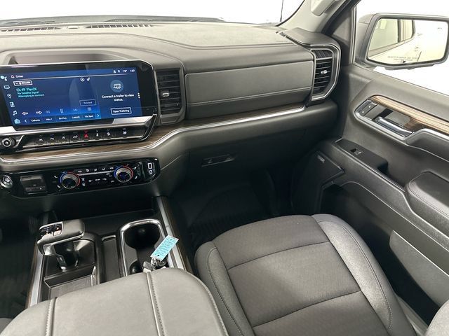 Used 2024 Chevrolet Silverado 1500 RST w/ Convenience Package II AWD/4WD image 27