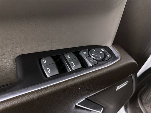 Used 2022 GMC Sierra 1500 SLT AWD/4WD image 24