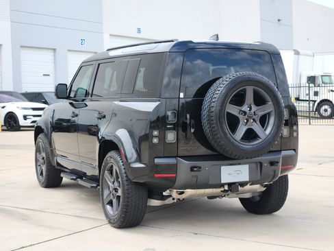 Used 2026 Land Rover Defender 110 X-Dynamic SE AWD/4WD image 4