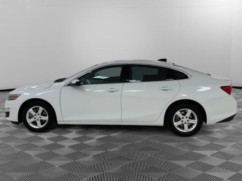 Certified 2022 Chevrolet Malibu LS w/ Driver Confidence Package II FWD image 2