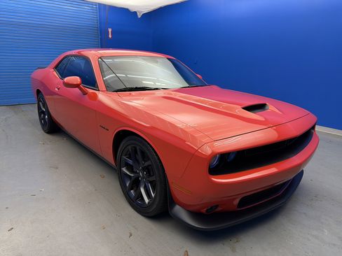 Used 2022 Dodge Challenger R/T w/ Blacktop Package image 2