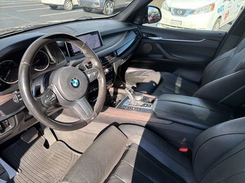 Used 2018 BMW X5 xDrive50i image 11