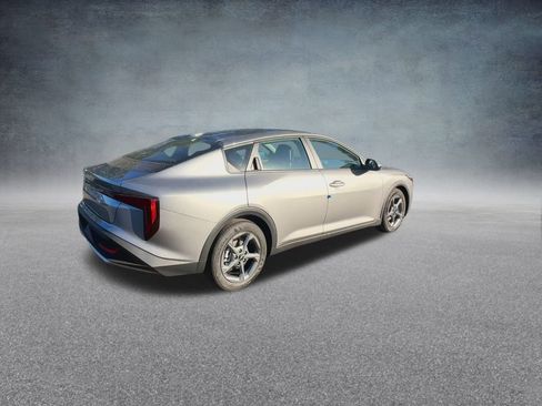 New 2025 Kia K4 LXS image 23