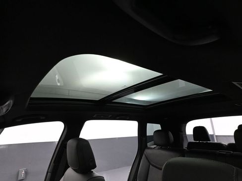 Used 2024 Cadillac XT6 Sport image 26