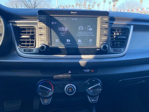 Used 2019 Kia Rio S image 28
