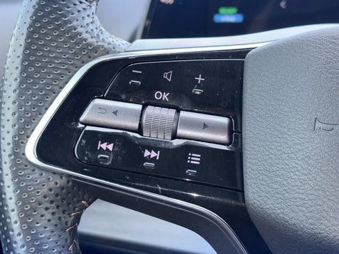 Certified 2024 Nissan Ariya AWD image 19
