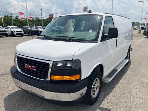 Used 2022 GMC Savana 2500 w/ Driver Convenience Package RWD image 3