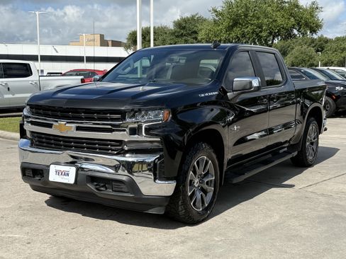 Used 2022 Chevrolet Silverado 1500 LT AWD/4WD image 9