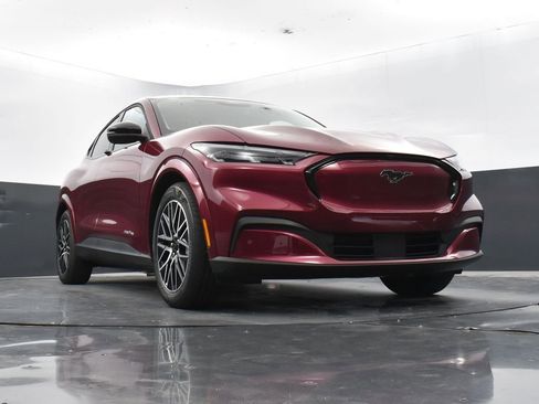 New 2025 Ford Mustang Mach-E Premium image 30