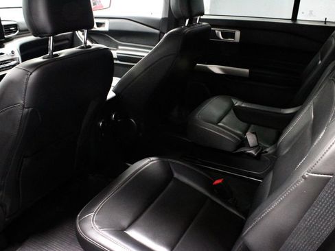 Certified 2023 Ford Explorer XLT w/ Equipment Group 202A AWD/4WD image 21