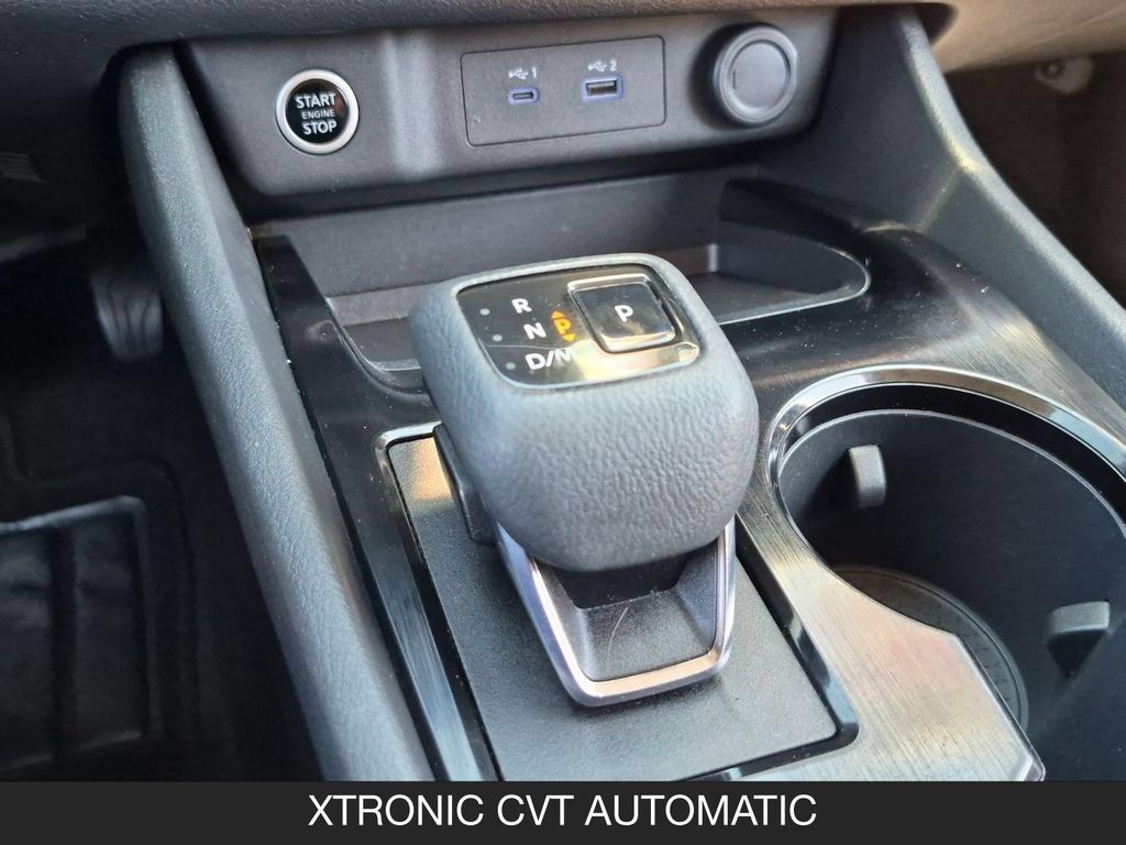 Certified 2021 Nissan Rogue SV w/ Premium Package FWD image 21
