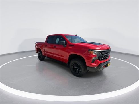 Used 2023 Chevrolet Silverado 1500 Custom Trail Boss w/ LPO, Dark Essentials Package image 2