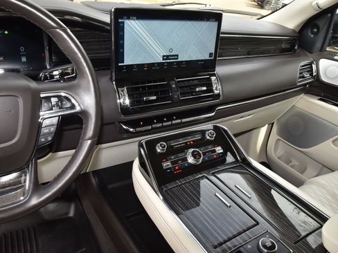 Certified 2023 Lincoln Navigator Black Label image 27