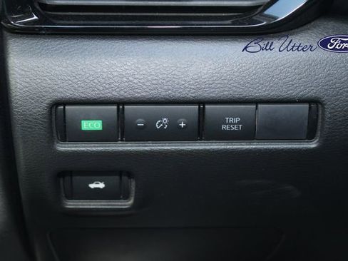 Used 2024 Nissan Sentra SV image 19