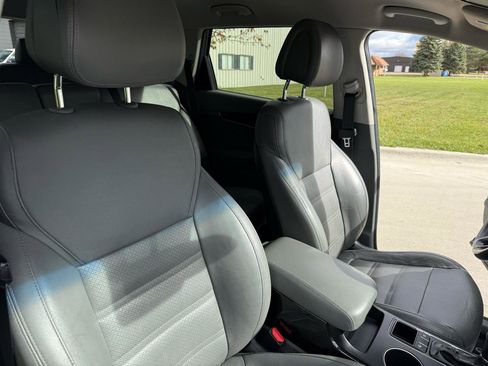 Used 2016 Kia Sorento EX FWD image 25