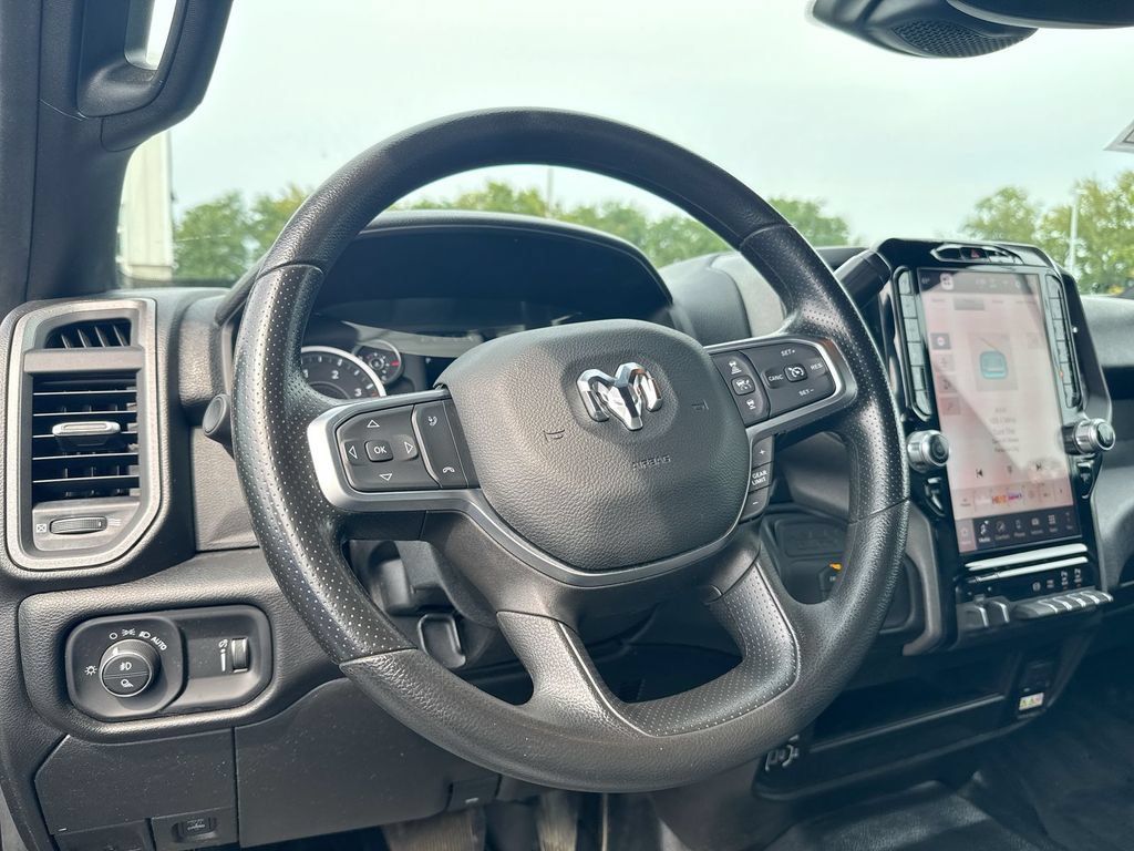 Used 2026 RAM 3500 Tradesman AWD/4WD image 11