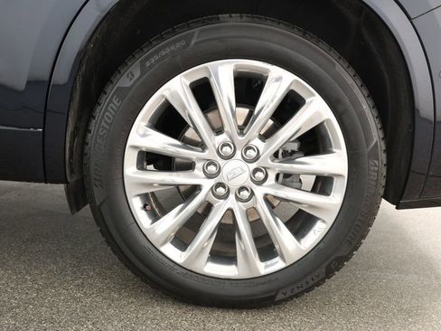 Used 2021 Cadillac XT6 Premium Luxury image 7