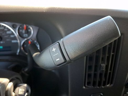 Used 2019 GMC Savana 2500 Extended w/ Enhanced Convenience Package RWD image 14