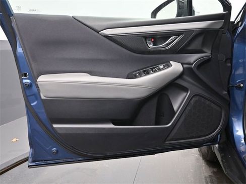 Used 2020 Subaru Outback Premium image 12