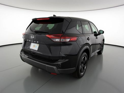 Used 2025 Nissan Rogue SV FWD image 9