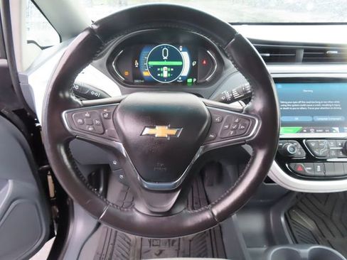 Used 2020 Chevrolet Bolt LT image 16