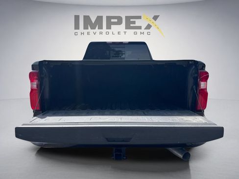 Used 2023 Chevrolet Silverado 3500 High Country AWD/4WD image 32