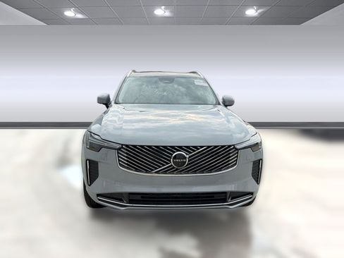 New 2026 Volvo XC90 B5 Plus AWD/4WD image 6