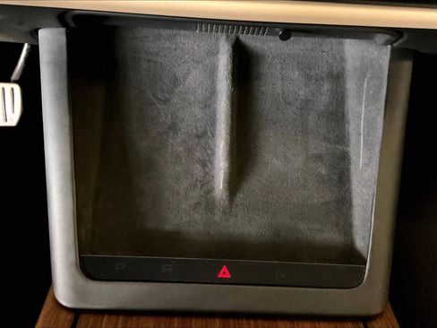 Used 2021 Tesla Model S Plaid image 33