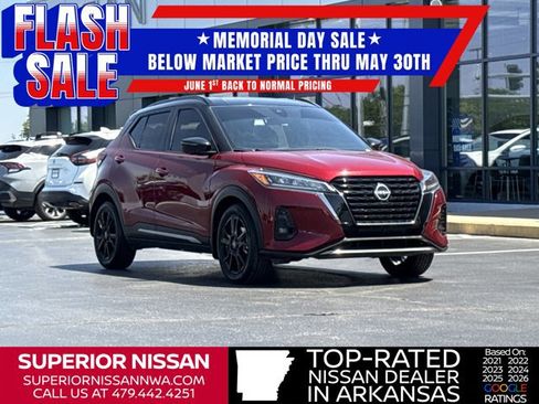 Certified 2022 Nissan Kicks SR FWD image 1
