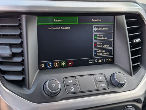 Certified 2023 GMC Acadia SLE w/ Driver Convenience Package AWD/4WD image 13
