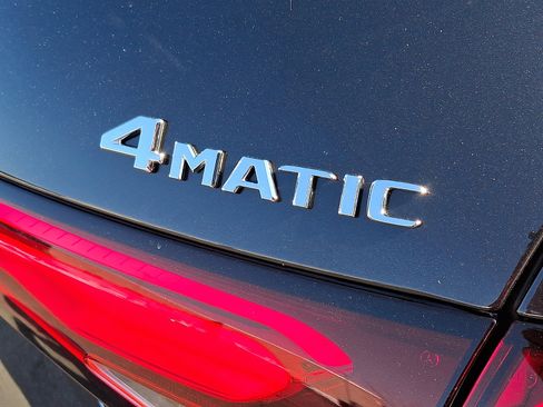 Used 2026 Mercedes-Benz GLC 300 4MATIC image 32