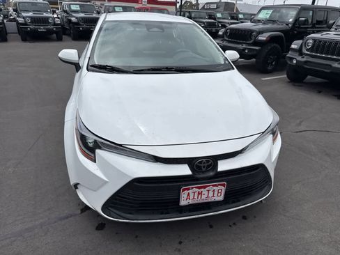 Used 2023 Toyota Corolla LE FWD image 5