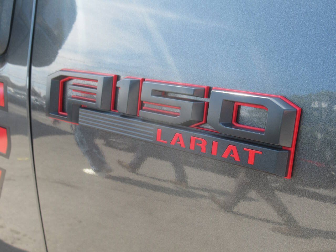 Used 2019 Ford F150 Lariat AWD/4WD image 6