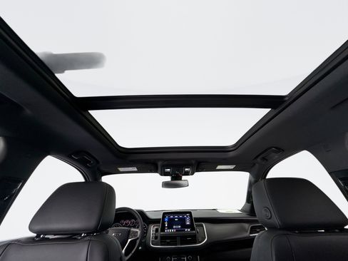 Used 2021 Chevrolet Tahoe Z71 image 17