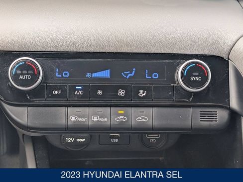 Used 2023 Hyundai Elantra SEL w/ Preferred Accessory Package FWD image 24