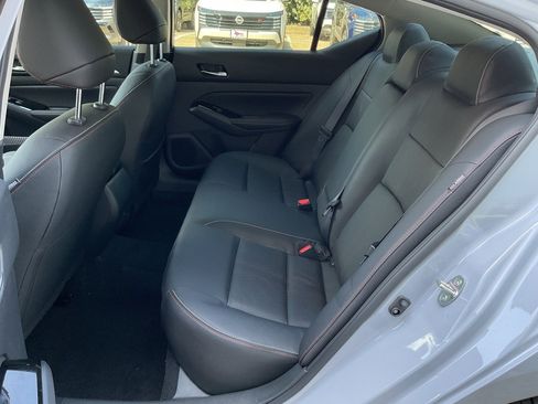 New 2025 Nissan Altima 2.5 SR image 13