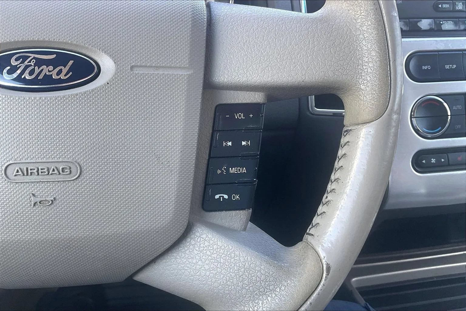 Used 2008 Ford Edge Limited AWD/4WD image 17