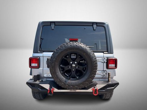 Used 2019 Jeep Wrangler Unlimited Sport S AWD/4WD image 9