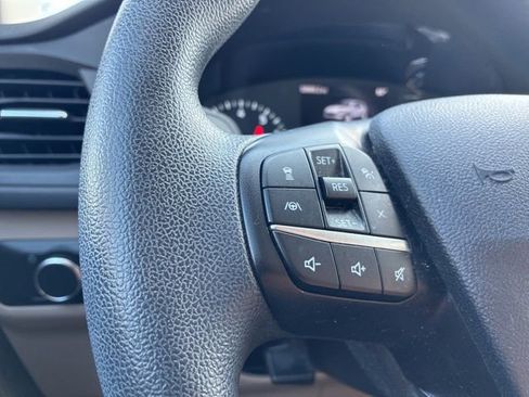 Used 2022 Ford Escape SE image 27