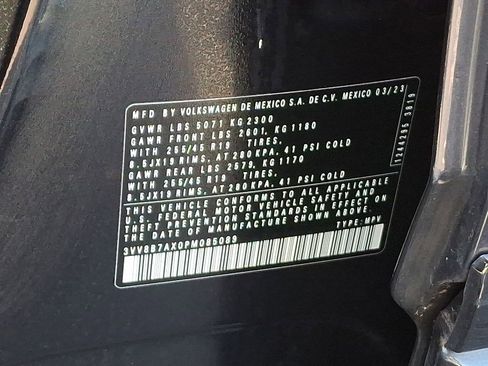 Certified 2023 Volkswagen Tiguan SE R-Line image 29