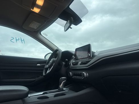 Certified 2025 Nissan Altima 2.5 SV image 27