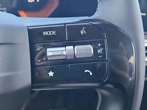 New 2026 Kia Sorento LX FWD image 28