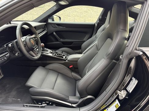 Certified 2025 Porsche 911 Carrera image 5