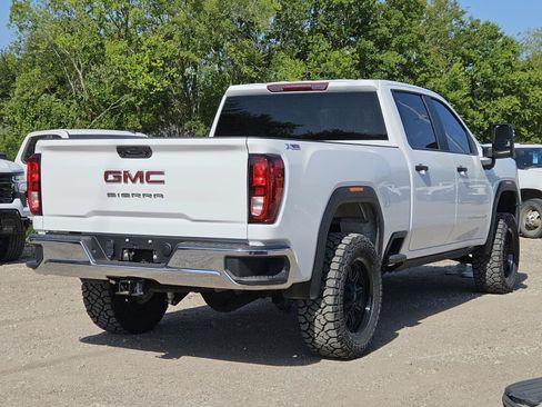 Used 2024 GMC Sierra 2500 Pro w/ Convenience Package AWD/4WD image 6