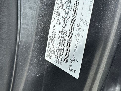 Used 2022 Ford F250 XLT w/ Black Appearance Package AWD/4WD image 28