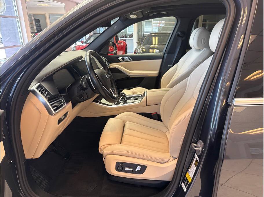 Used 2021 BMW X5 xDrive40i w/ Premium Package AWD/4WD image 12
