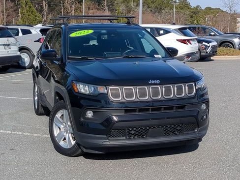 Used 2022 Jeep Compass Latitude w/ Convenience Group image 2